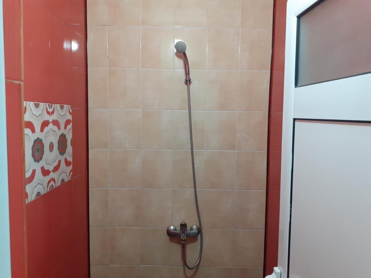 Guest House Edelvais Dve Mogili Ngoại thất bức ảnh